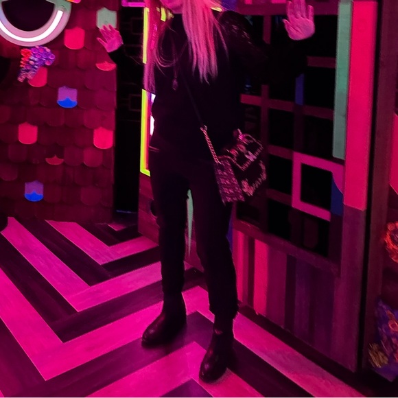 Meet your Posher, Many Minis - Picture 3 of 5